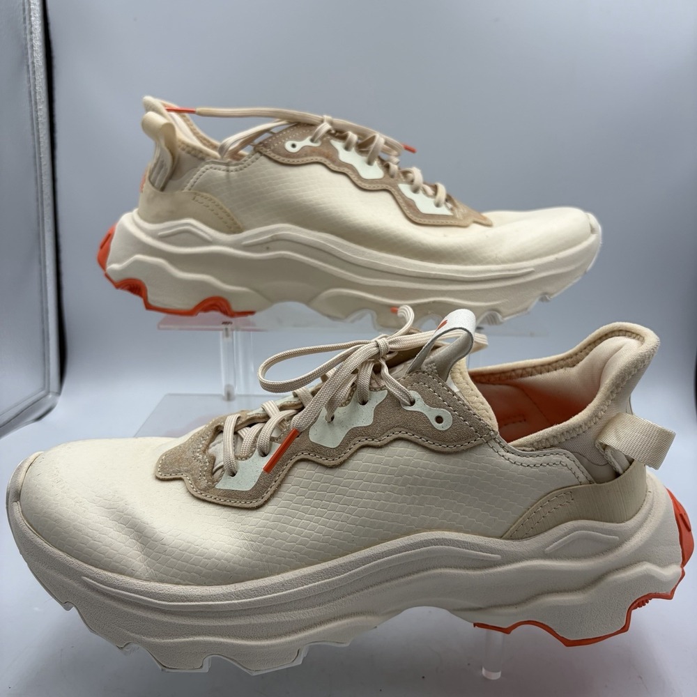 Sorel Women's Size 10.5 Kinetic Breakthru City Lace Shoes Orange Cream